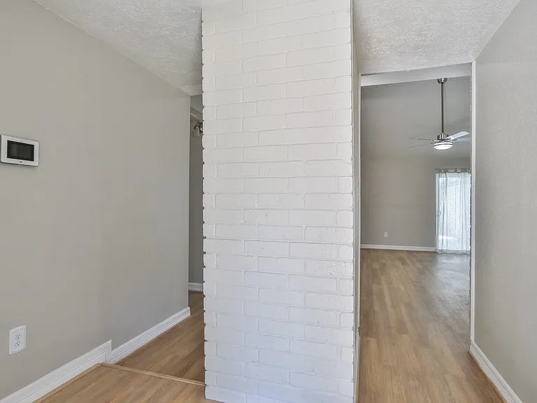 509 Belmont Dr — Photo 7
