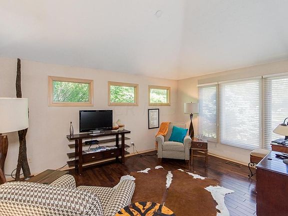 3rd image of 5060 Galway Dr