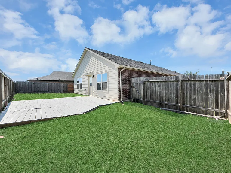 20939 Wedgewood Chase Way — Photo 32