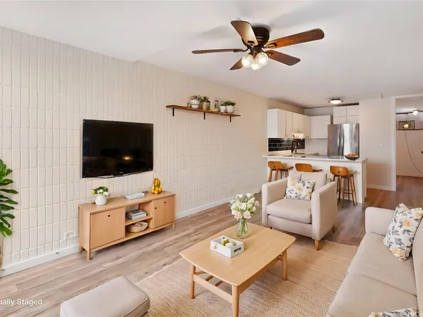 1524 Pensacola St APT 113, Honolulu, HI 96822
