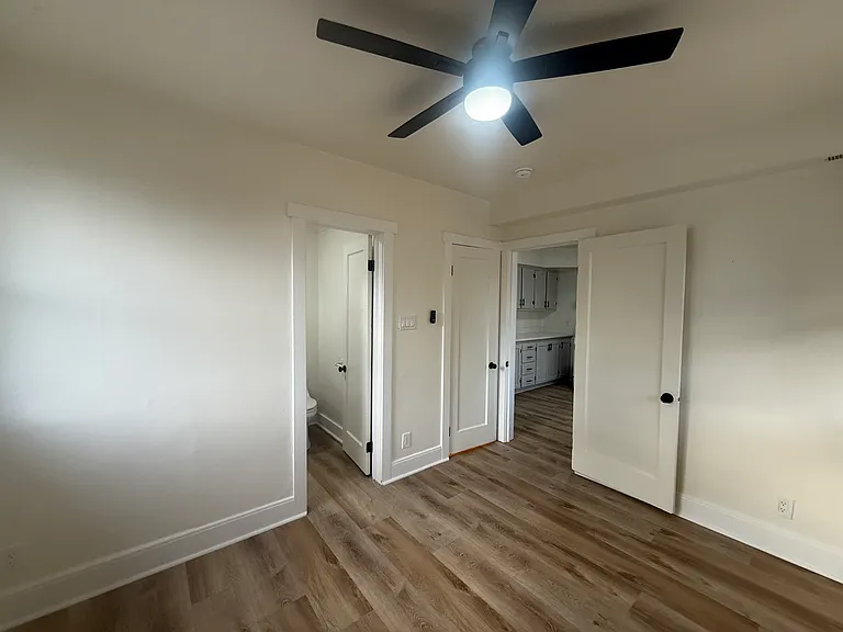 221 N L St #221 — Photo 3