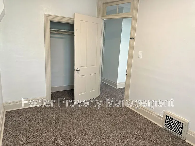 210 S 4th St — Photo 6