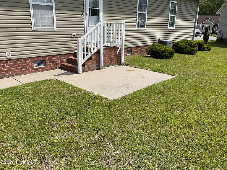 333 Olive Branch Blvd — Photo 16