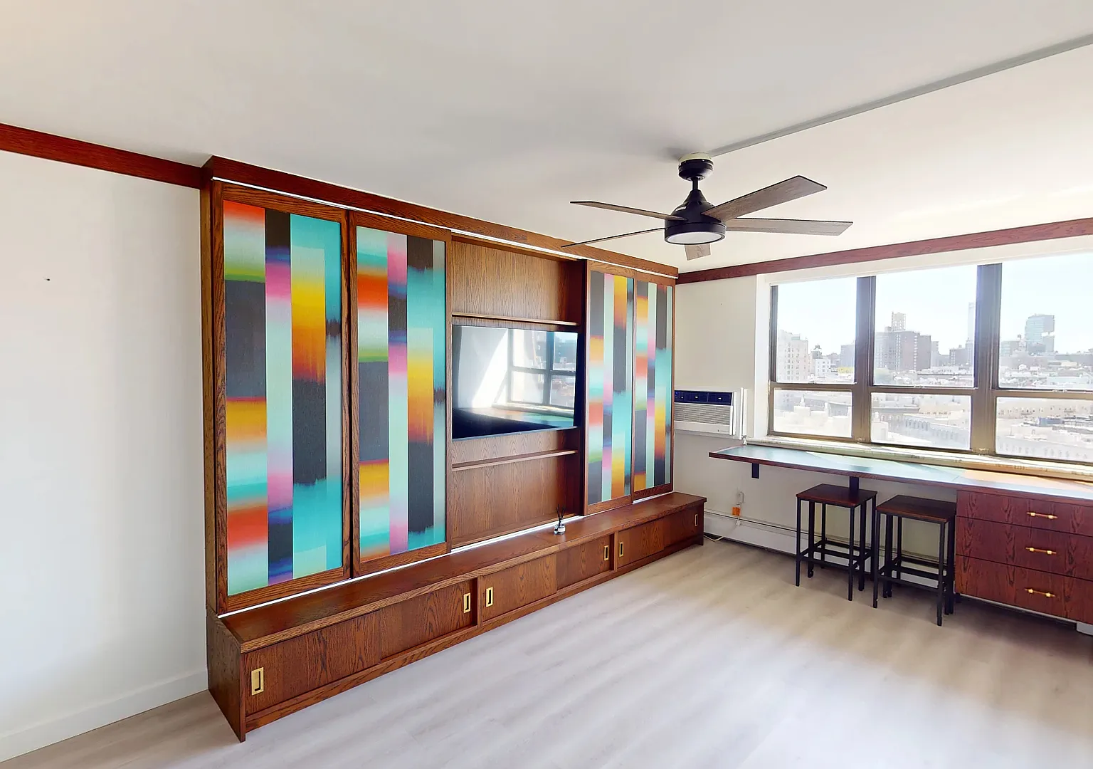 300 Cathedral Parkway — Photo 1
