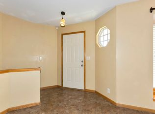 701 S Cranbrook Cir, Wichita, KS 67207