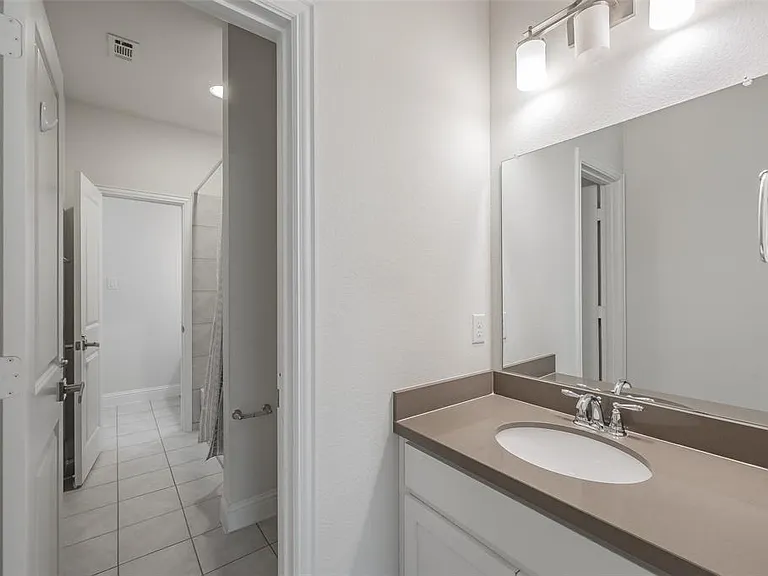 8075 Sunflower Ln — Photo 24