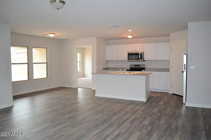 2367 N Oakmont Ln — Photo 8