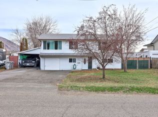 863 Dever Dr, Kamloops, BC V2B 6P9