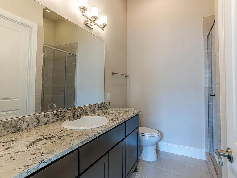 4009 Lillian St — Photo 6