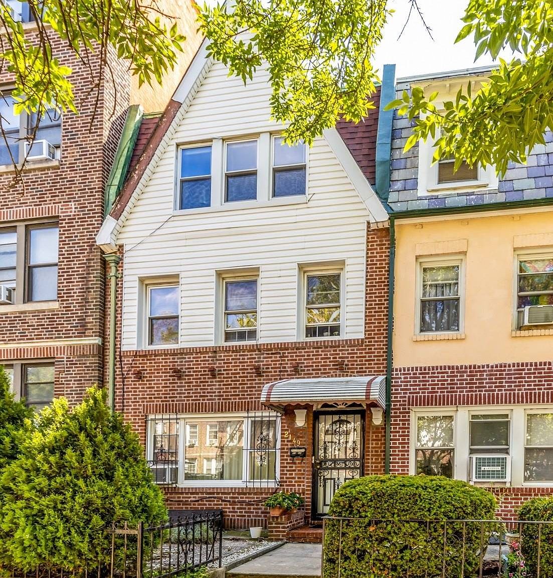 2149 28th Street, Astoria, NY 11105 Zillow