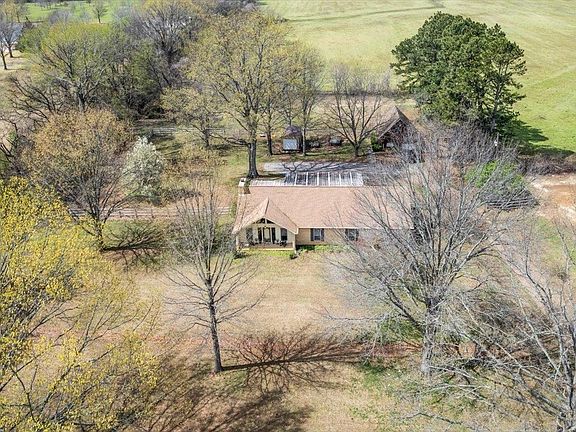 3rd image of 2051 Solo Rd