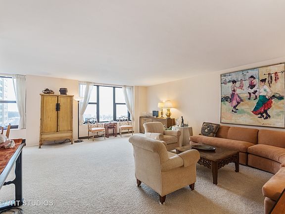 2nd image of 3150 N Lake Shore Dr APT 15C