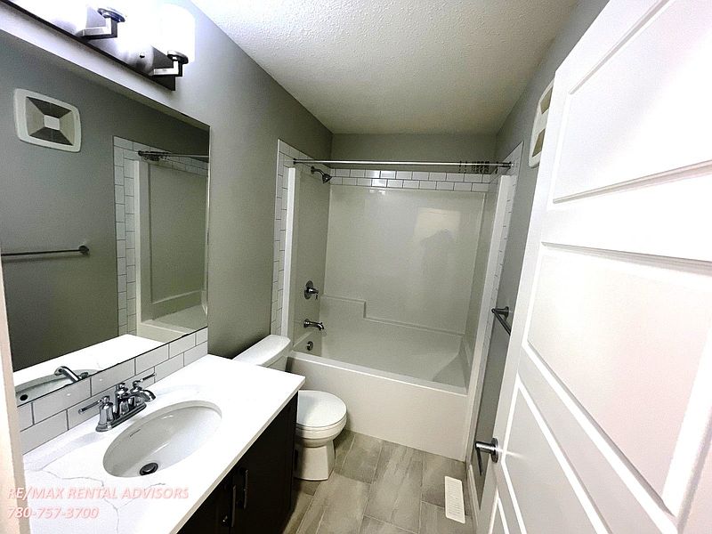 Edmonton Apartment for rent - 3 Bedrooms — photo 21