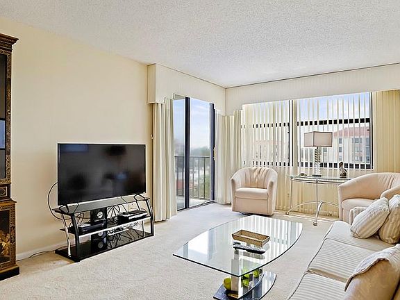 4th image of 6265 Sun Blvd APT 503