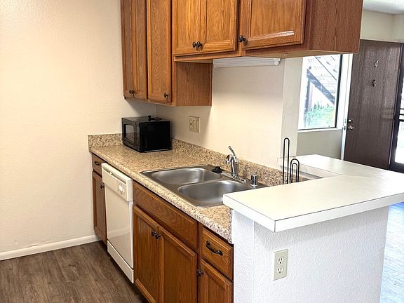 5th image of 4455 & 4465 Cherokee Ave #65.4