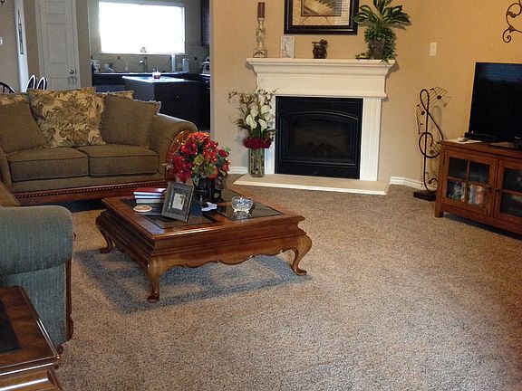 2nd image of 1512 Castle Creek Dr