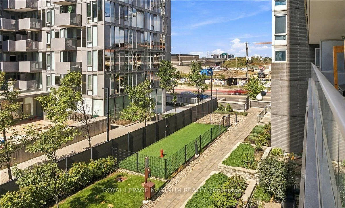 2 bed, $2,300 — Photo 4