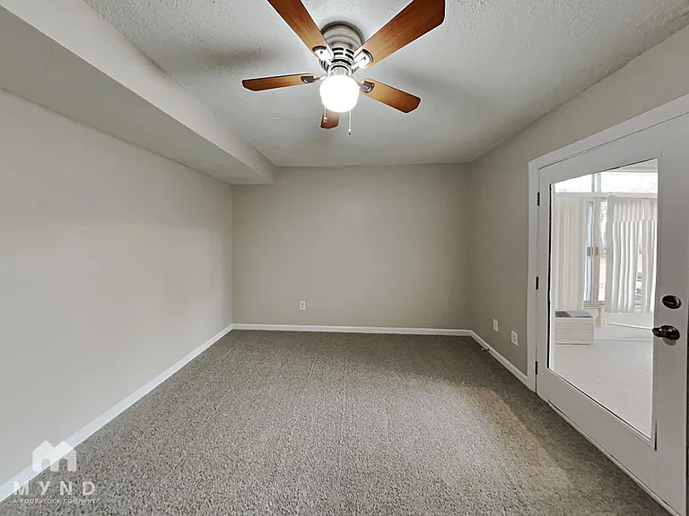 10576 Sourwood Ct — Photo 11