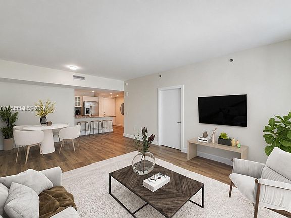 2nd image of 950 Brickell Bay Dr APT 1905