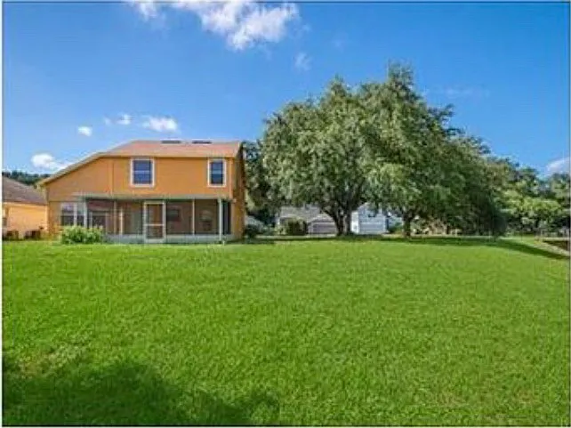 4 bed, 2032 sqft, $3,600 — Photo 3