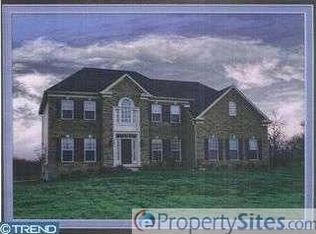 105 Lois Ln, Hammonton, NJ 08037