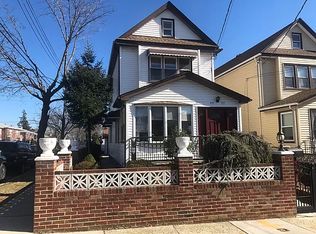 2027 147th St, Whitestone, NY 11357