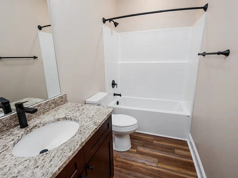 130 Macdonald Blvd — Photo 11