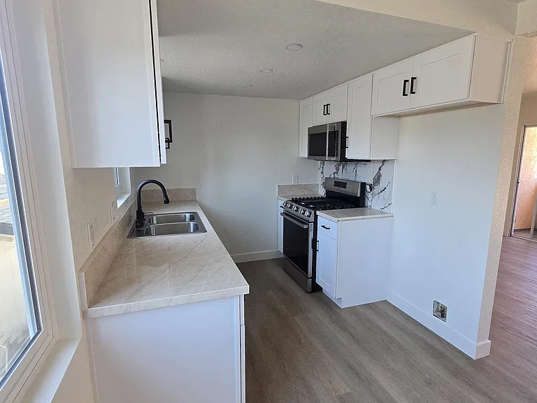 827 W Upland Ave #4 — Photo 10