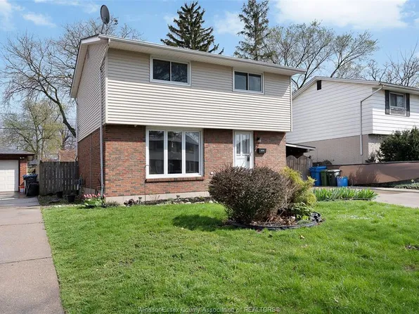 3581 Wolfe Ct, Windsor, ON N9C 1X2