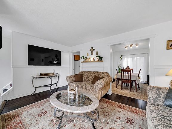 4th image of 23 Chaucer Cres