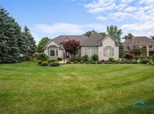 4341 Pine Ridge Cir, Monclova, OH 43542
