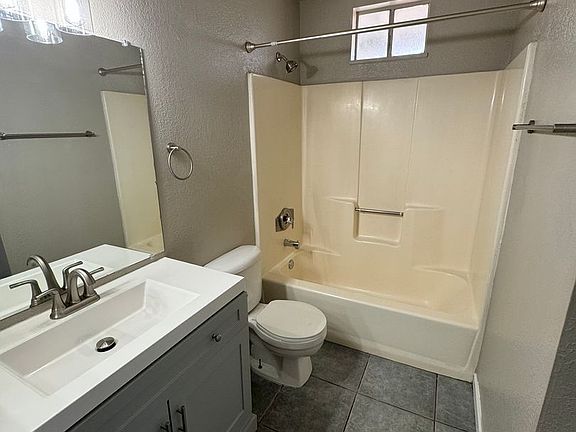 3rd image of 1826 N 51st St APT 18