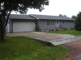 202 S Albert St, Freeman, SD 57029