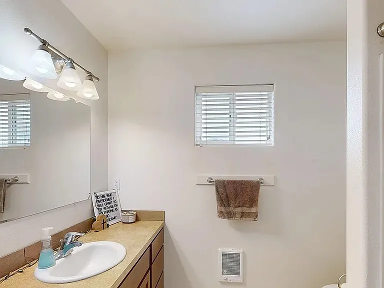 621 Britton Ln #1 — Photo 7