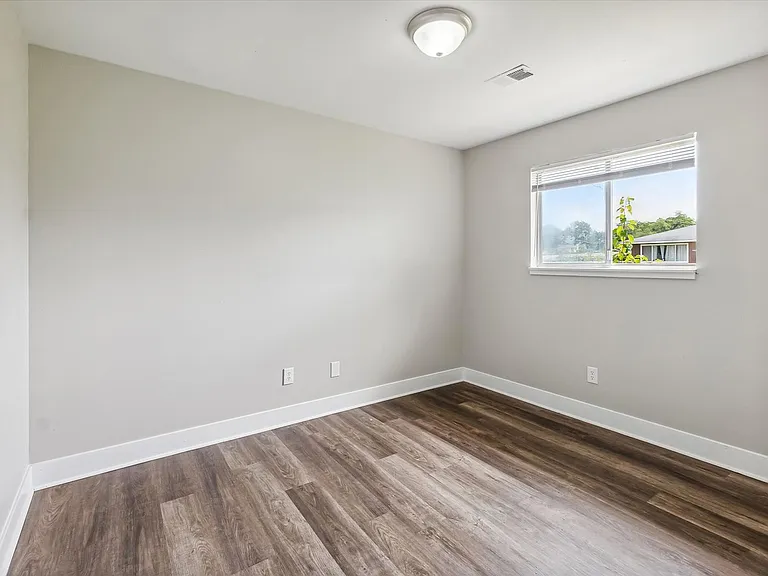 210 Morrill St — Photo 12