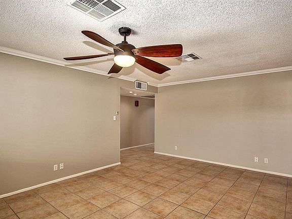 5th image of 8525 N 33rd Dr