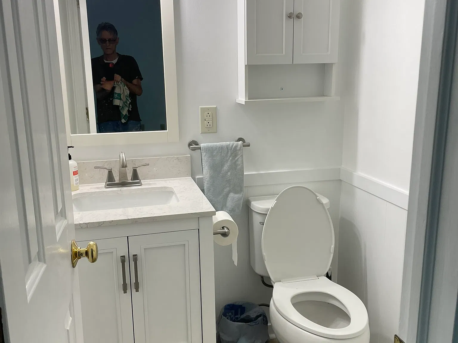 2 bed, 1.5 bath, 860 sqft, $1,550 — Photo 2