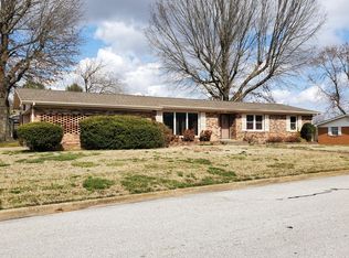 1609 Choctaw St, Harrison, AR 72601