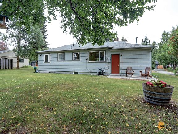 5th image of 2215 Turnagain Pkwy
