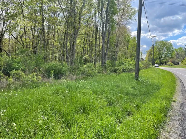 Mercer Rd, Greenville, PA 16125