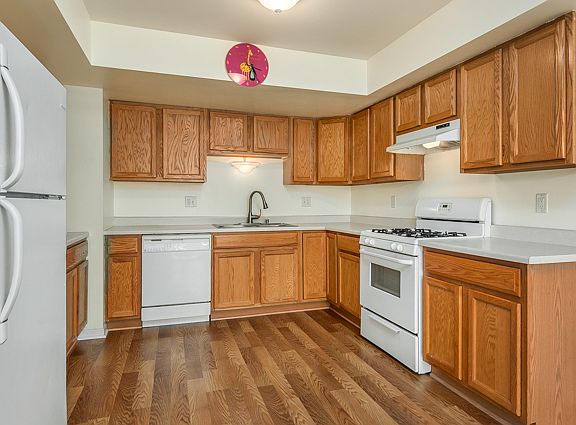 5th image of 1402 E Arnold St #1