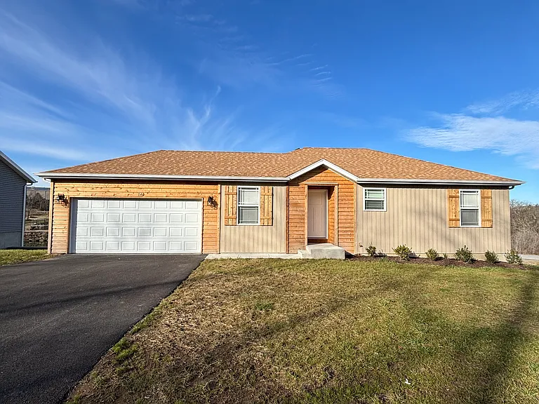 140 Sunset Cv — Photo 1