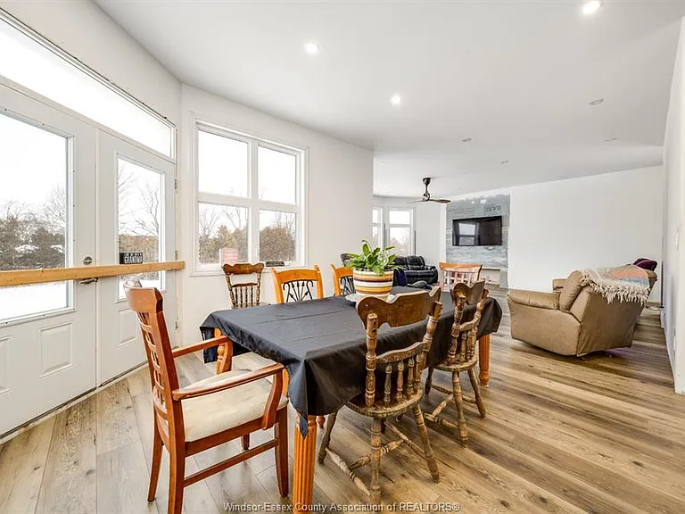 1229 Arncliffe Pl — Photo 13
