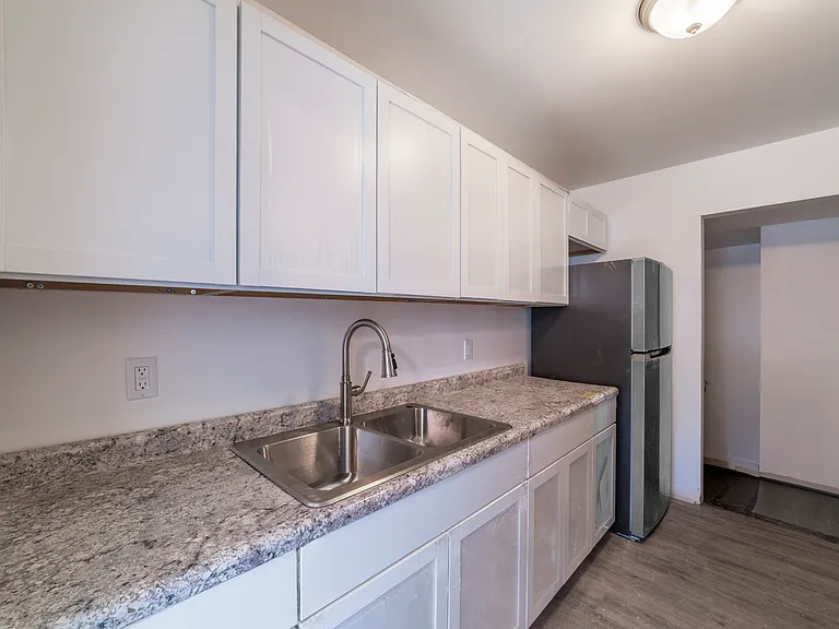7235 Schneider Ave — Photo 24