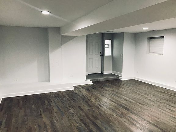 4th image of 1920 N Ridgeway Ave APT 1
