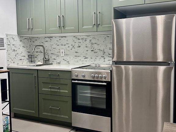 5th image of 1111 River Rd APT G28