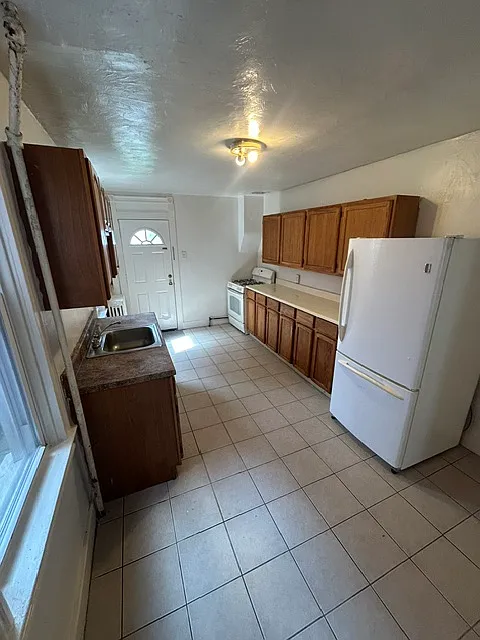 3 bed, 1620 sqft, $1,195 — Photo 4