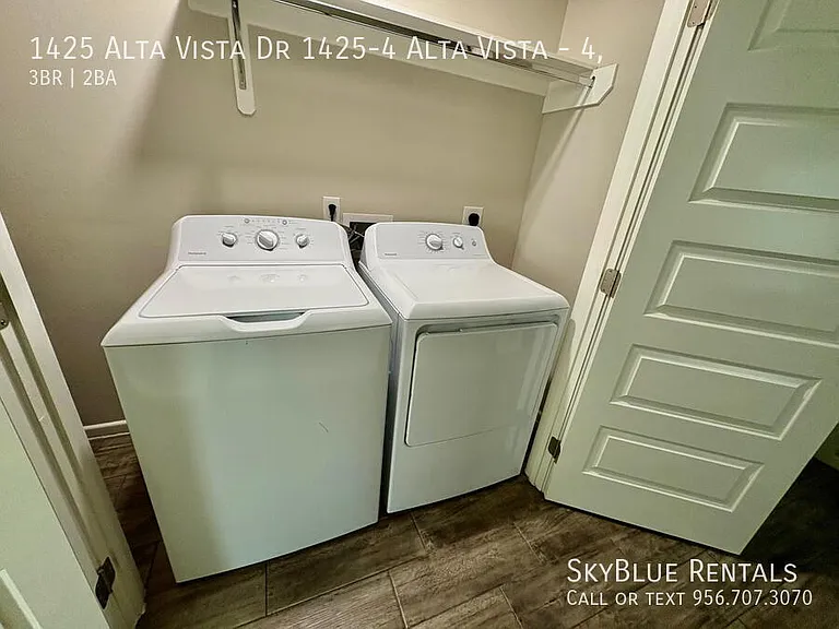 1425 Alta Vista Dr #4 — Photo 12