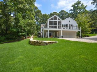 5 Saconesset Rd, Falmouth, MA 02540