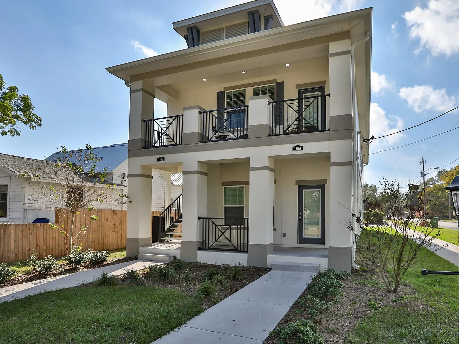 3 bed, 1286 sqft, $2,995 — Photo 2
